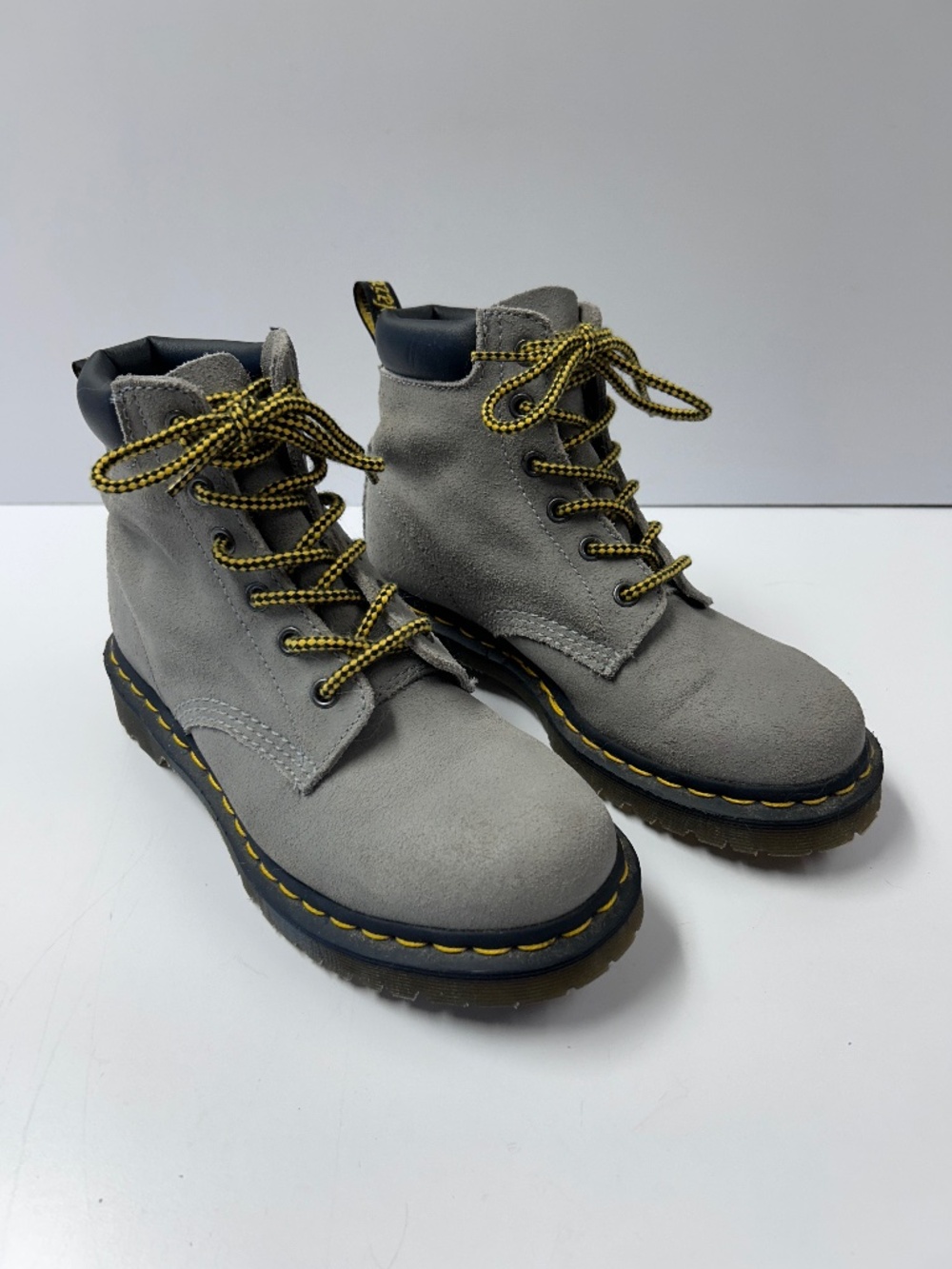 Dr Martens 939 Gray Suede Leather Lace Up Ankle Boots Womens US 6 Shoes Air Wair